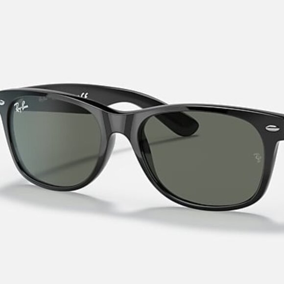 NEW RAY-BAN New Wayfarer Classic RB2132 901 Polished Black Frame with G-15 Green - Picture 1 of 2